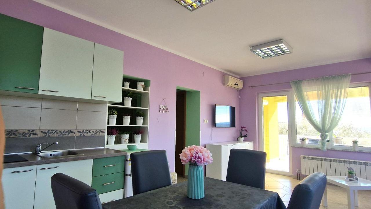 Apartments Ana & Ivan Krk Town Bagian luar foto